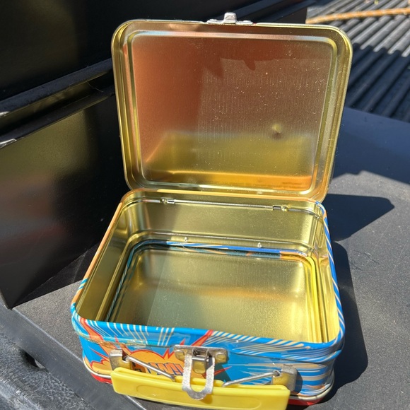 Vintage Incredibles Mini Lunchbox - Picture 4 of 5